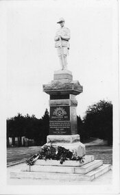 Photograph, Soldiers Memorial Stawell -- erected by the Girls Remembrance League 1923