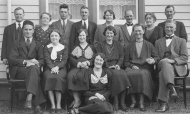 Photograph, Goldsworthy Family