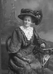 Photograph, Miss Aggie Ellen who married Mr Bob Martin -- Studio Portrait