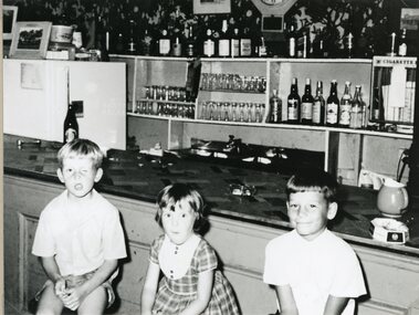 Photograph, Bolangum Inn Bar at Kanya with 3 children
