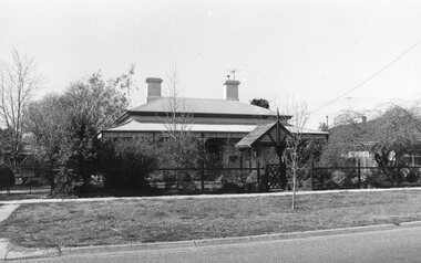 Photograph, Wakeham Family House at 65 Seaby Street Stawell 1997