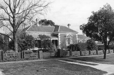 Photograph, Hobbs Family House at 10 Seaby Street Stawell 1997