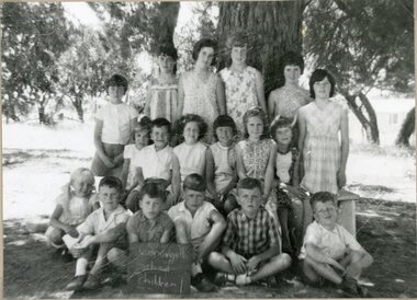 Photograph, Concongella State School Number 1136 with named Students