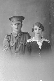 Photograph, Wood Family Photos with Unanamed persons 1914-1918