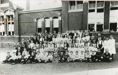 Photograph, Stawell Primary School Number 502 1916