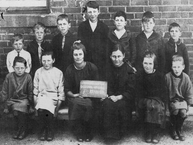Photograph, Concongella Primary School Number 1136 Students 1923, 22/11/1923