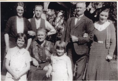 Photograph, Tiddy Family with Pawsey, Elliot & Tomlinson