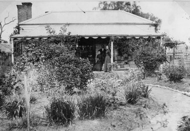 Photograph, Pearce Family Home in Doctors Creek