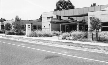 Photograph, Stawell TAFE College in Sloane Street 2000