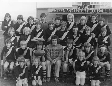 Photograph, Stawell 16&U Football Team 1977 -- Named