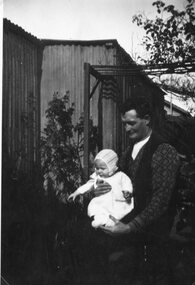 Photograph, Mr Arthur Witty nursing Miss Dorothy Howell