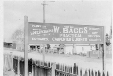 Photograph, Mr William (Bill) Baggs Advertising Signin Wimmera Street Stawell