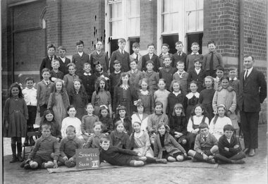 Photograph, Stawell State School Number 502 -- Grade 4 c1915