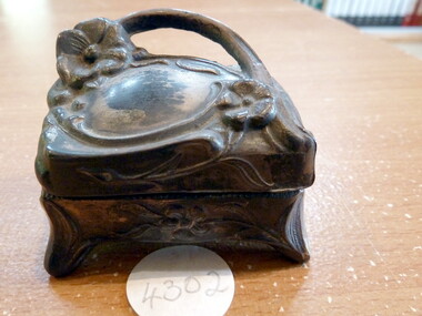Memorabilia - Realia, c1900