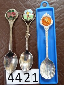 Memorabilia - Realia