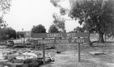 Photograph, Stawell West Primary School Number 4934 -- 2 Photos
