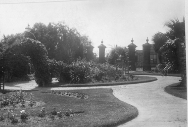 Photograph, Central Park Gardens