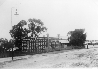 Photograph, Diamond House