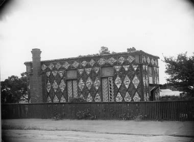 Photograph, Diamond House