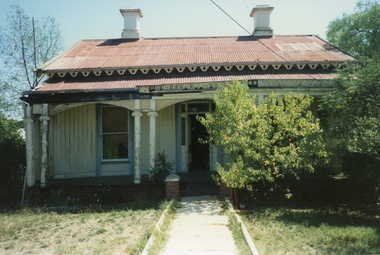 Photograph, Wooden Home at no.1 Seaby Street -- Coloured photo