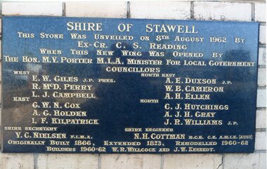 Photograph, Stawell Shire Hall 1866 -- 04 Photos -- Coloured