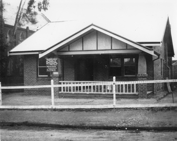 Photograph, Baptist Church Manse in Scallan Street