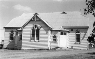 Photograph, St. Matthew’s Presbyterian and Uniting Church in Scallan Street c1984