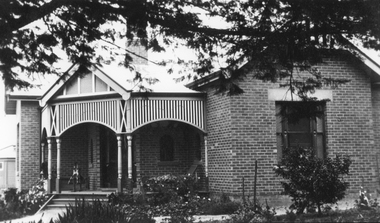 Photograph, St. Matthew’s Presbyterian Church -- second manse 1923