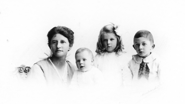 Photograph, Mrs Unknown Hutchings nee Unknown with children