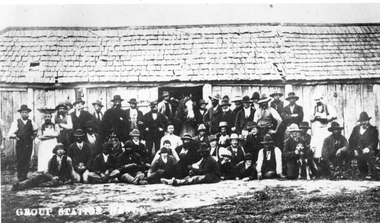 Photograph, “Warranooke” Homestead in Glenorchy with Station hands c1890