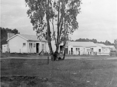 Photograph, Eventide Homes in Stawell -- some of the 1st Homes