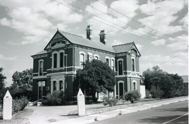 Photograph, "Oban" House viewed  from corner of Scallan and Ligar Streets