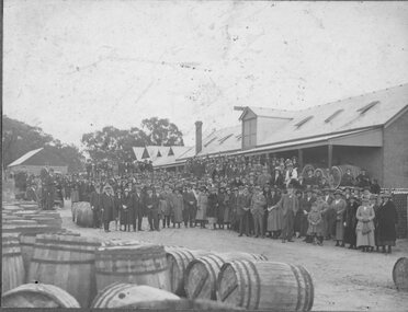 Photograph, "Home to Stawell" after a vist to Seppelts Cellars in Great Western 1922