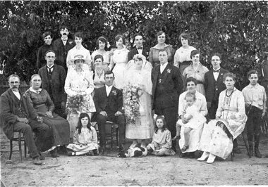 Photograph, Partty of Wedding Guests presumed part of the Wilson family