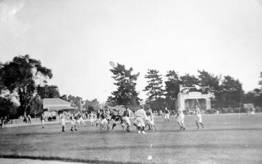 Photograph, Football match on the Stawell Central Park Oval c1920