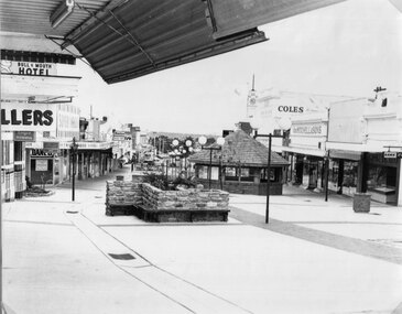 Photograph, Main Street looking West from Fountain Area down Gold Reef Mall c1984