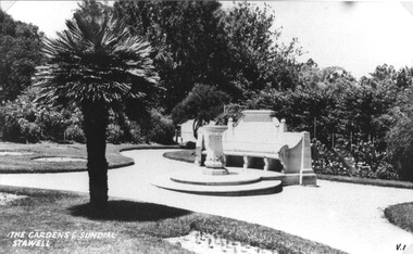 Photograph, Central Park Gardens & the Sundial Stawell
