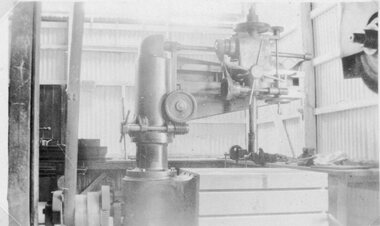 Photograph, Stawell Technical School's Milling Machine