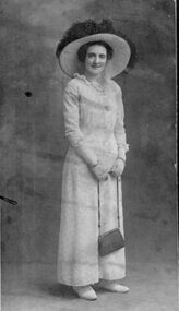 Photograph, Miss Hilda Green -- Studio Portait
