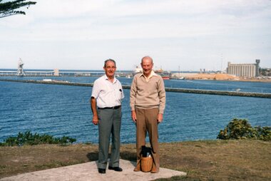 Photograph, Mr Alf Hunt & Mr Dick Warren in Portland 1988