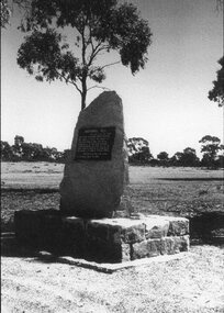 Photograph, Doctors Hill Memorial plaque and history of First Tent Hospital