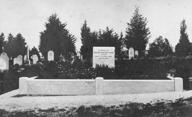 Photograph, Pleasant Creek -- Stawell Hospital -- Grave of Dr W H Syme -- Surgeon of Pleasant Creek Hospital