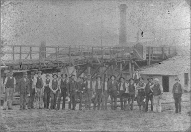 Photograph, Magdala Cum Moonlight Gold Mining company and Workers c1890