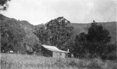 Photograph, Stawell Water Supply Borough Hut