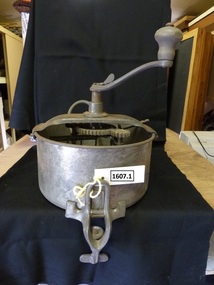 Memorabilia - Realia, c1900