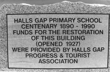 Photograph, Halls Gap State School Centenary Plaque 1990
