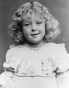 Photograph, Miss Irene May Berndt later Mrs N Maloney 1908 -- Studio Portrait