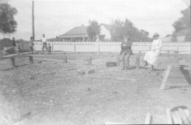 Photograph, Home under Construction in Walker St Stawell -- owned by Mr R L Henderson