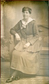 Photograph, Mrs Marjorie Annie Repper nee Maddison --- Studio Portrait
