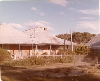 Photograph, Bennett Family Home 1980 -- Coloured